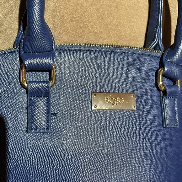 Very gentley used bag in excellent condition - Picture 6 of 6